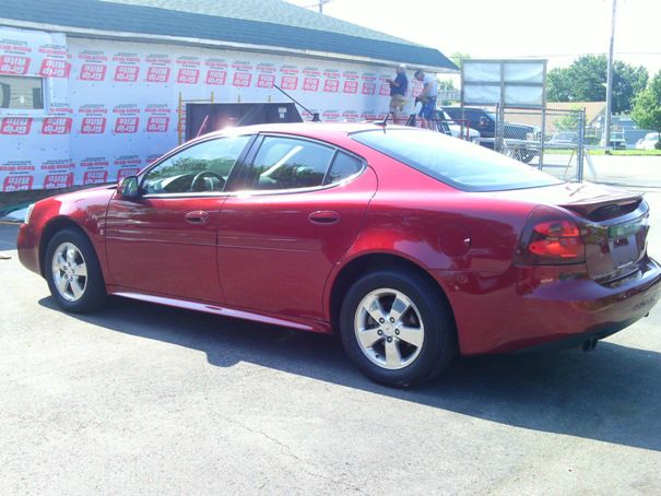 Pontiac Grand Prix 2008 photo 15