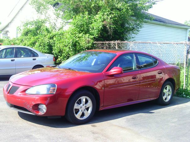 Pontiac Grand Prix 2008 photo 4