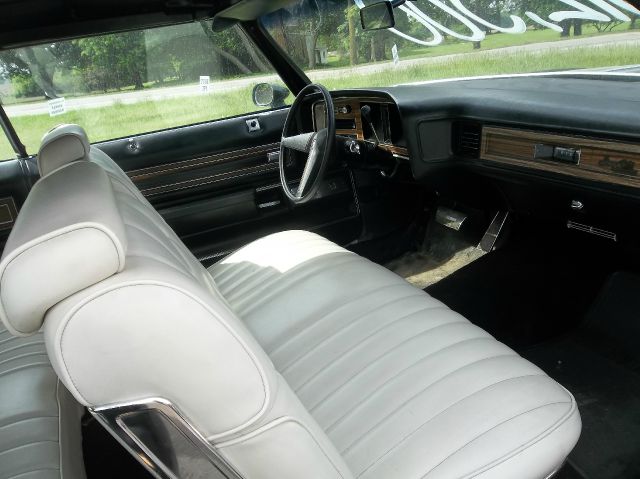 Pontiac Grand Ville 2014 photo 1