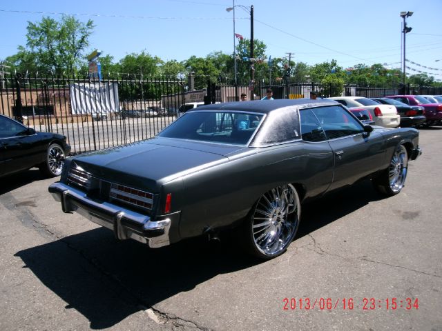 Pontiac Grandville 1972 photo 4