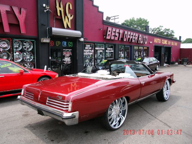 Pontiac Grandville 1973 photo 2