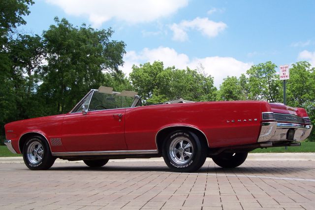 Pontiac LEMANS GTO 1965 photo 1