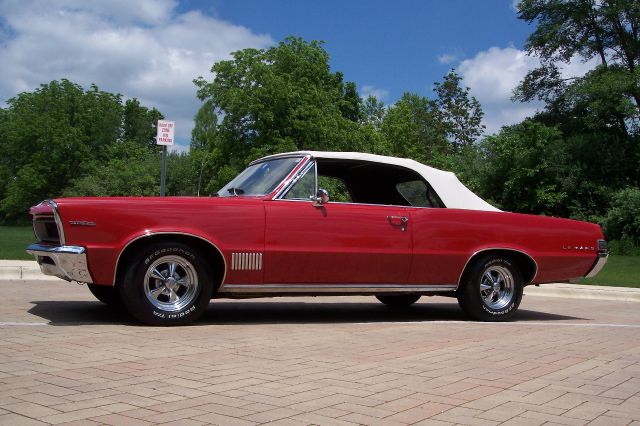 Pontiac LEMANS GTO 1965 photo 32