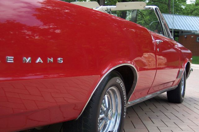 Pontiac LEMANS GTO 1965 photo 34