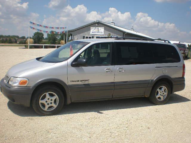 Pontiac Montana SE MiniVan