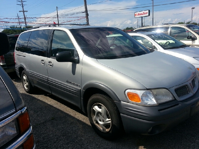 Pontiac Montana 1999 photo 2