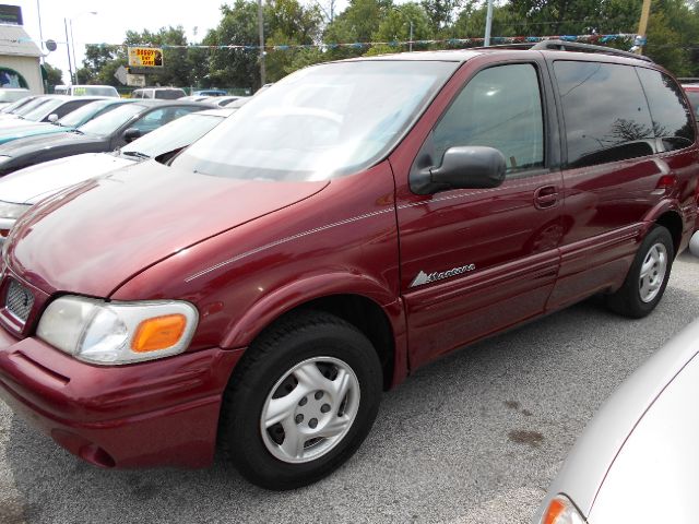 Pontiac Montana 1999 photo 2