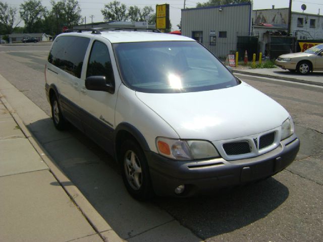 Pontiac Montana 2000 photo 2