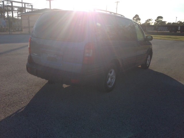 Pontiac Montana 2000 photo 3