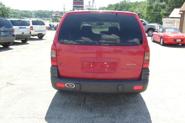 Pontiac Montana 2000 photo 1