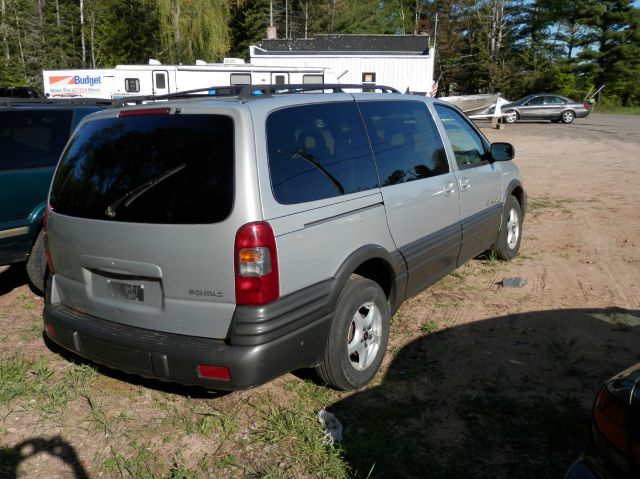 Pontiac Montana 2WD 2dr Supercab 126 MiniVan