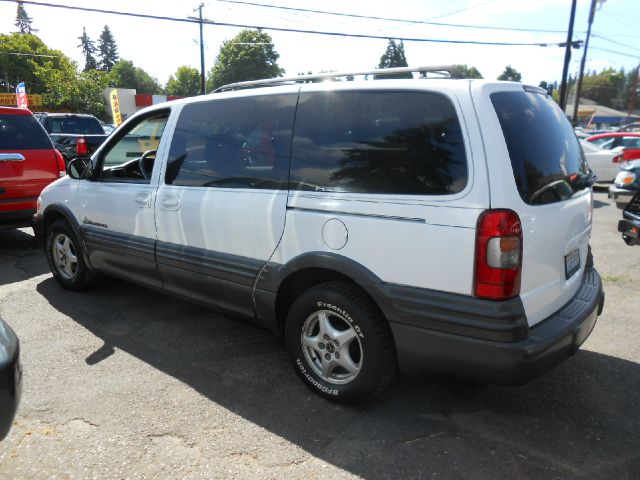 Pontiac Montana Doublecab LG BD MiniVan