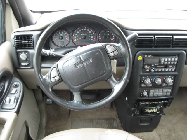 Pontiac Montana 2001 photo 3