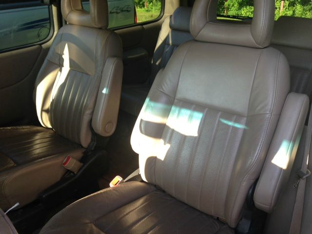 Pontiac Montana 2001 photo 2