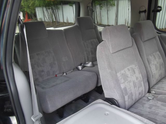 Pontiac Montana 2001 photo 3