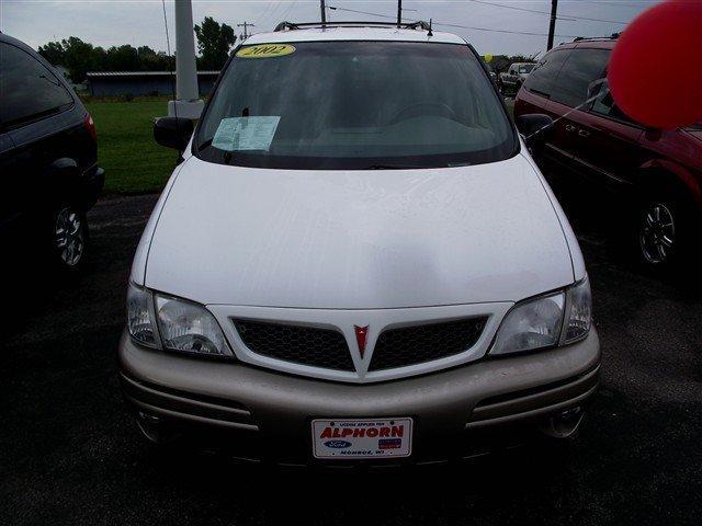 Pontiac Montana 2002 photo 2