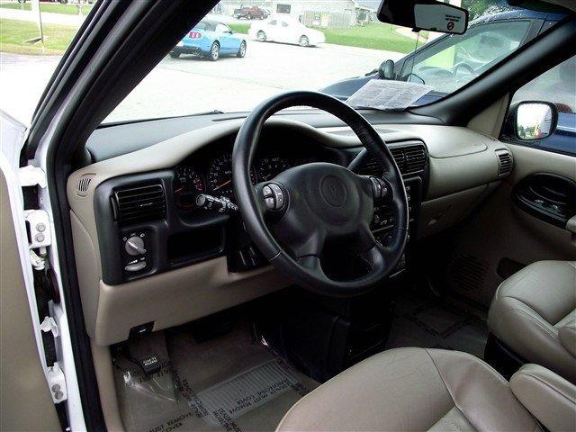 Pontiac Montana 2002 photo 4