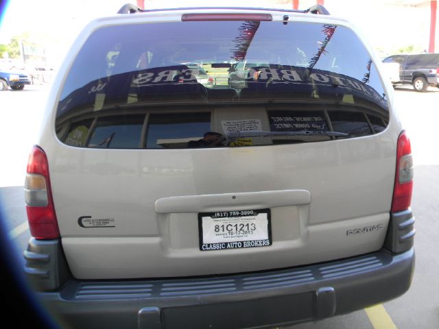 Pontiac Montana 2002 photo 1