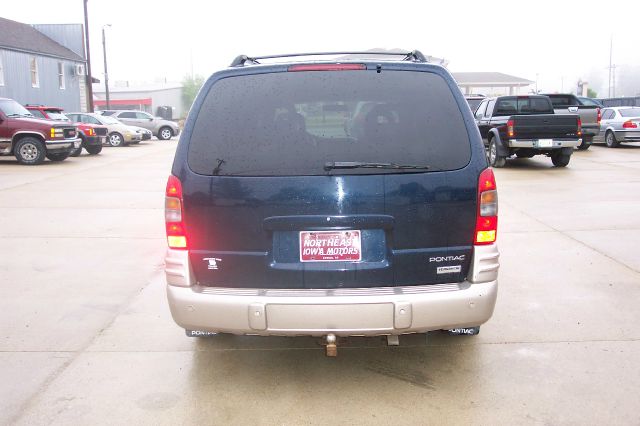 Pontiac Montana 2002 photo 2