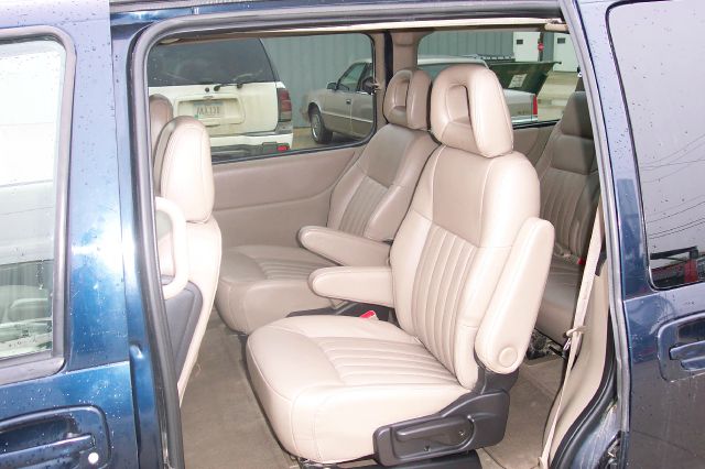 Pontiac Montana 2002 photo 5