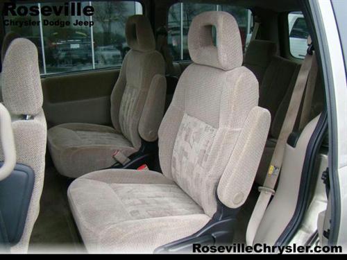 Pontiac Montana 2002 photo 4