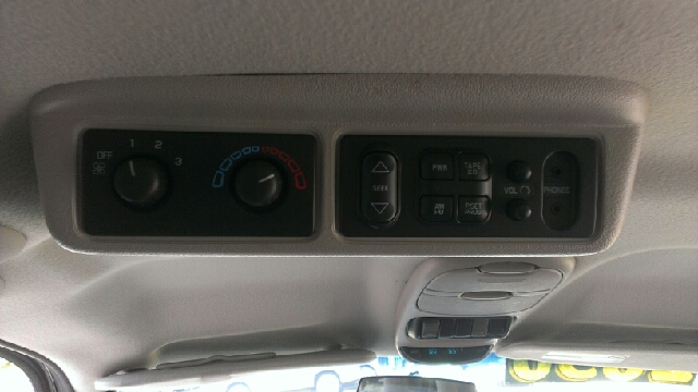 Pontiac Montana 2002 photo 3