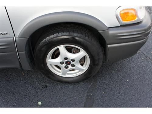 Pontiac Montana 2002 photo 3