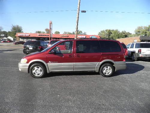 Pontiac Montana 2002 photo 1