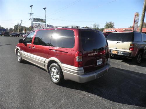 Pontiac Montana 2002 photo 2