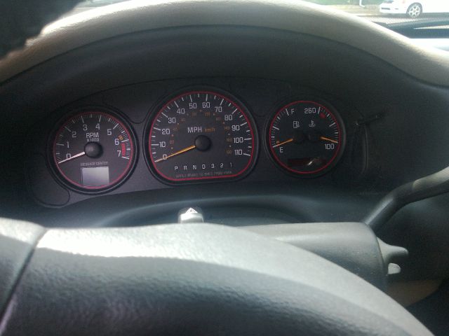 Pontiac Montana 2002 photo 4