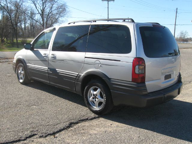 Pontiac Montana 2003 photo 1