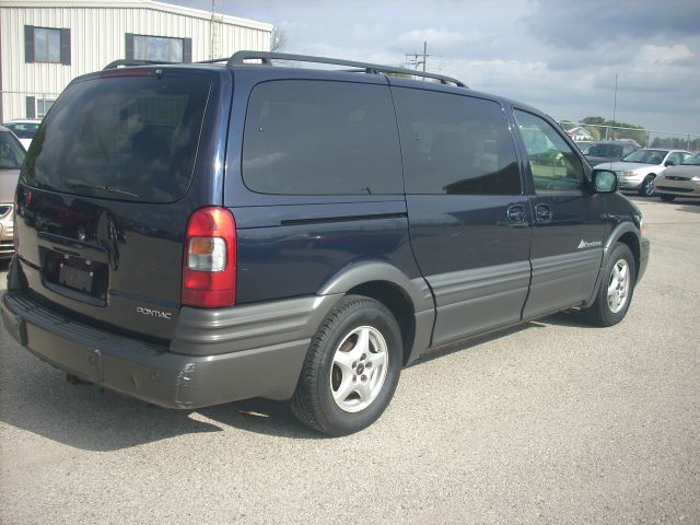 Pontiac Montana 2003 photo 3