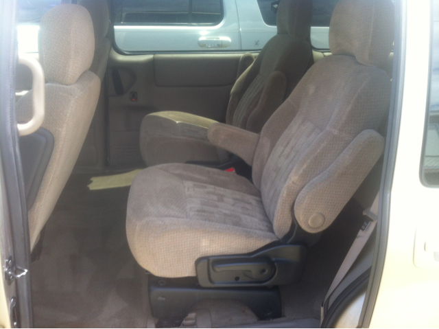 Pontiac Montana Crew Cab 167 WB 4WD MiniVan