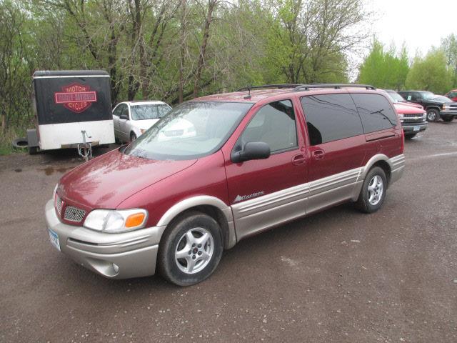 Pontiac Montana 2003 photo 2