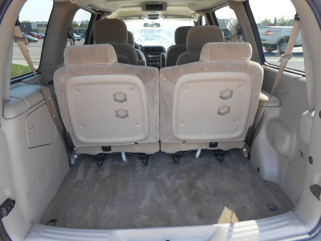 Pontiac Montana 2003 photo 4