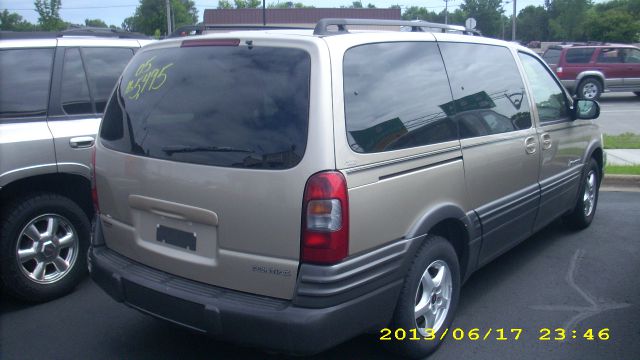 Pontiac Montana 2005 photo 1