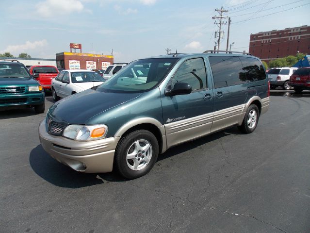 Pontiac Montana 2005 photo 2