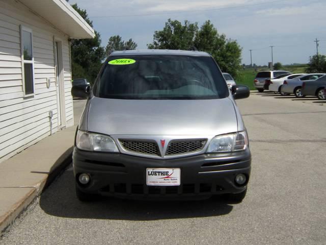 Pontiac Montana 2005 photo 1