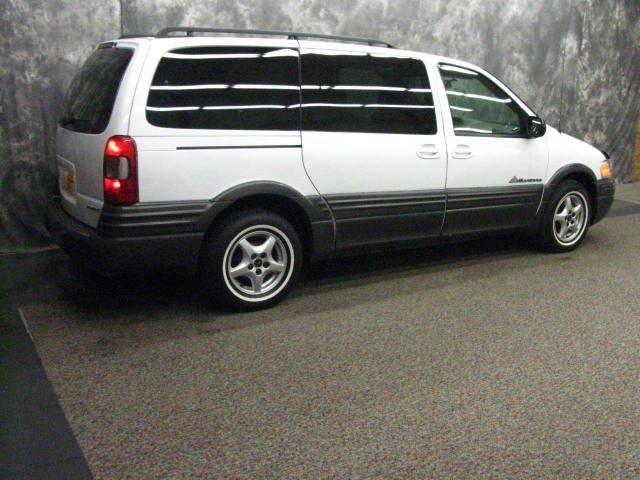 Pontiac Montana 2005 photo 3