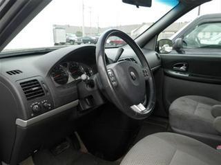 Pontiac Montana SV6 2005 photo 2