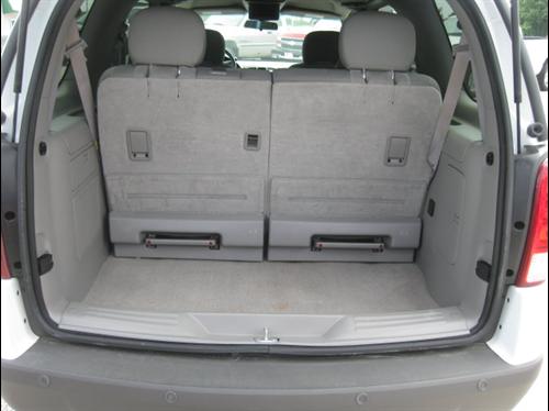 Pontiac Montana SV6 2006 photo 2