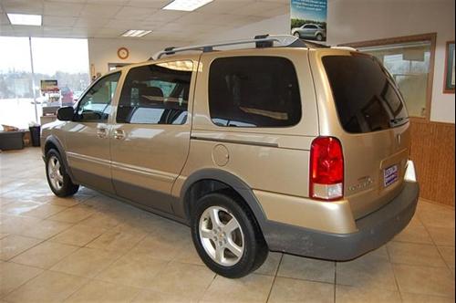 Pontiac Montana SV6 2006 photo 2
