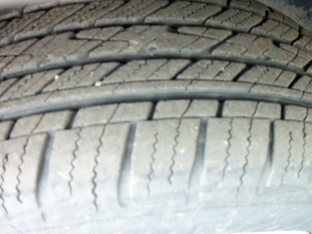 Pontiac Montana SV6 2006 photo 3