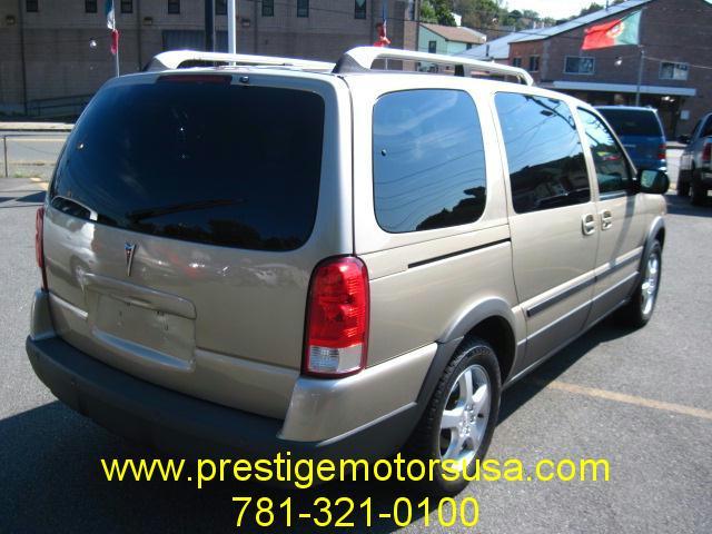 Pontiac Montana SV6 2006 photo 2