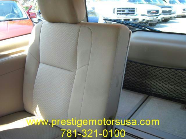 Pontiac Montana SV6 2006 photo 5