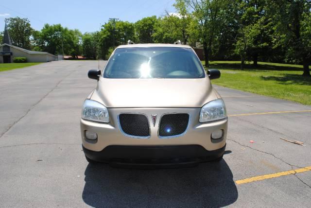 Pontiac Montana SV6 2006 photo 1