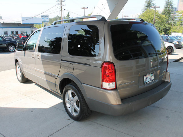 Pontiac Montana SV6 2006 photo 1