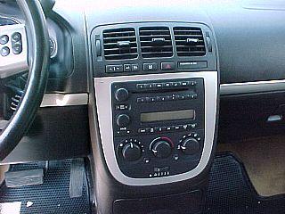 Pontiac Montana SV6 2006 photo 4