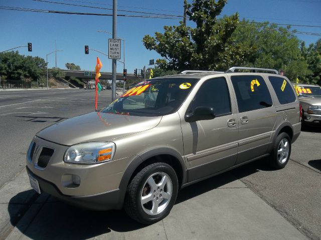 Pontiac Montana SV6 2006 photo 2