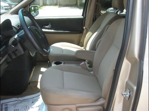 Pontiac Montana SV6 2006 photo 3